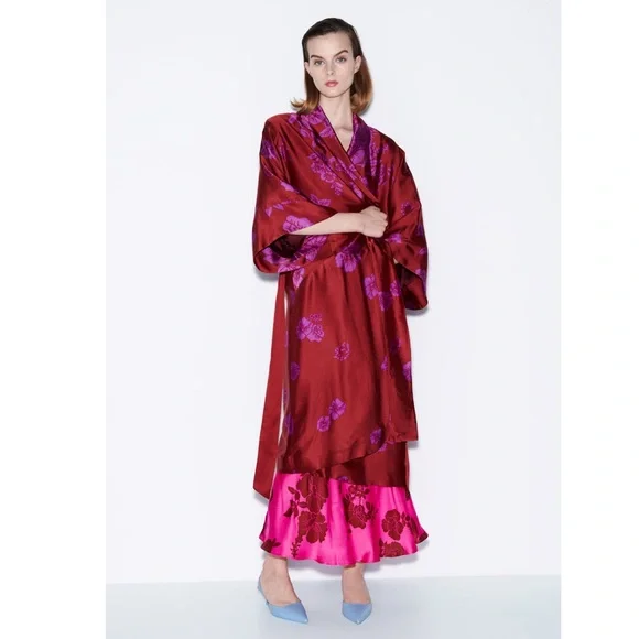 Sold❌
Zara Limited Edition Kimono - Picture 1 of 13